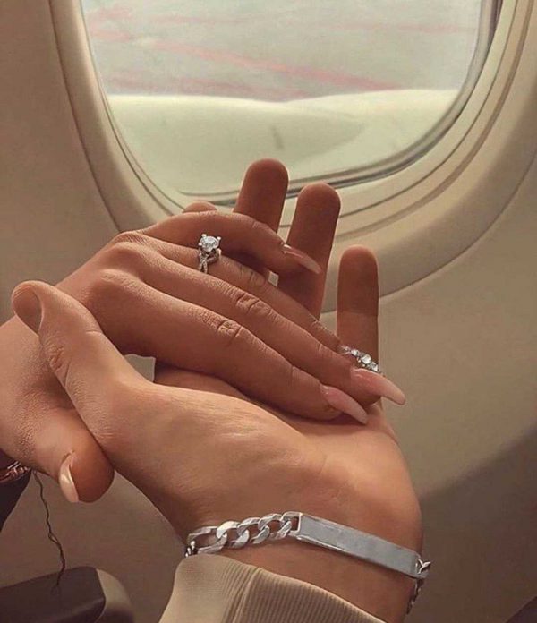 دست در دست هم در هواپیما
