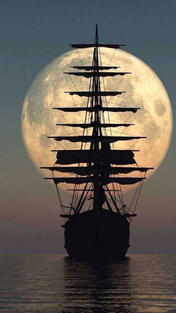 عکس زیبای کشتی و ماه هنری