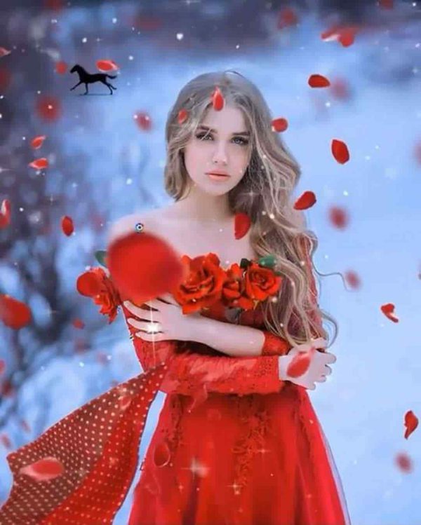 عکس پروفایل اینستاگرام دخترونه شاخ با لباس مجلسی قرمز هنری