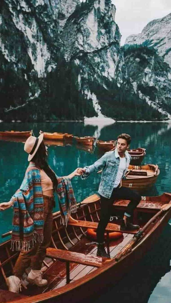 عکس پروفایل عاشقانه خاص و شیک در قایق و رودخانه