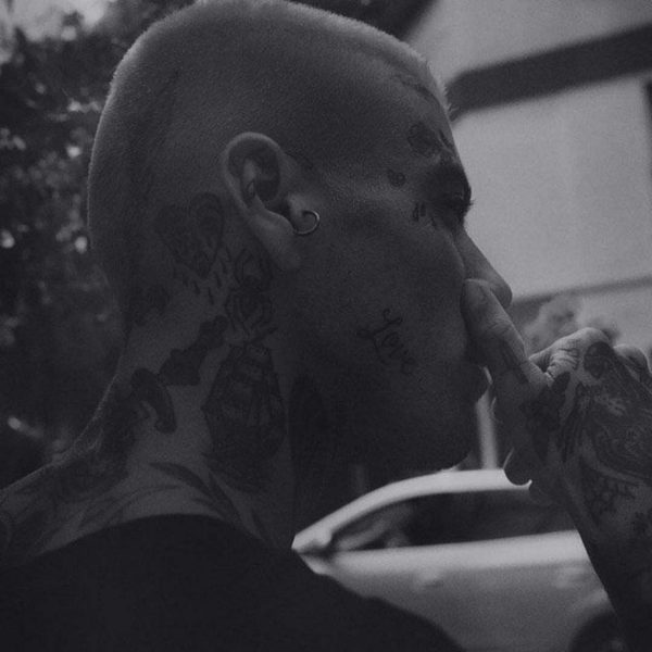  پروفایل پسرونه شاخ فیک سیاه سفید